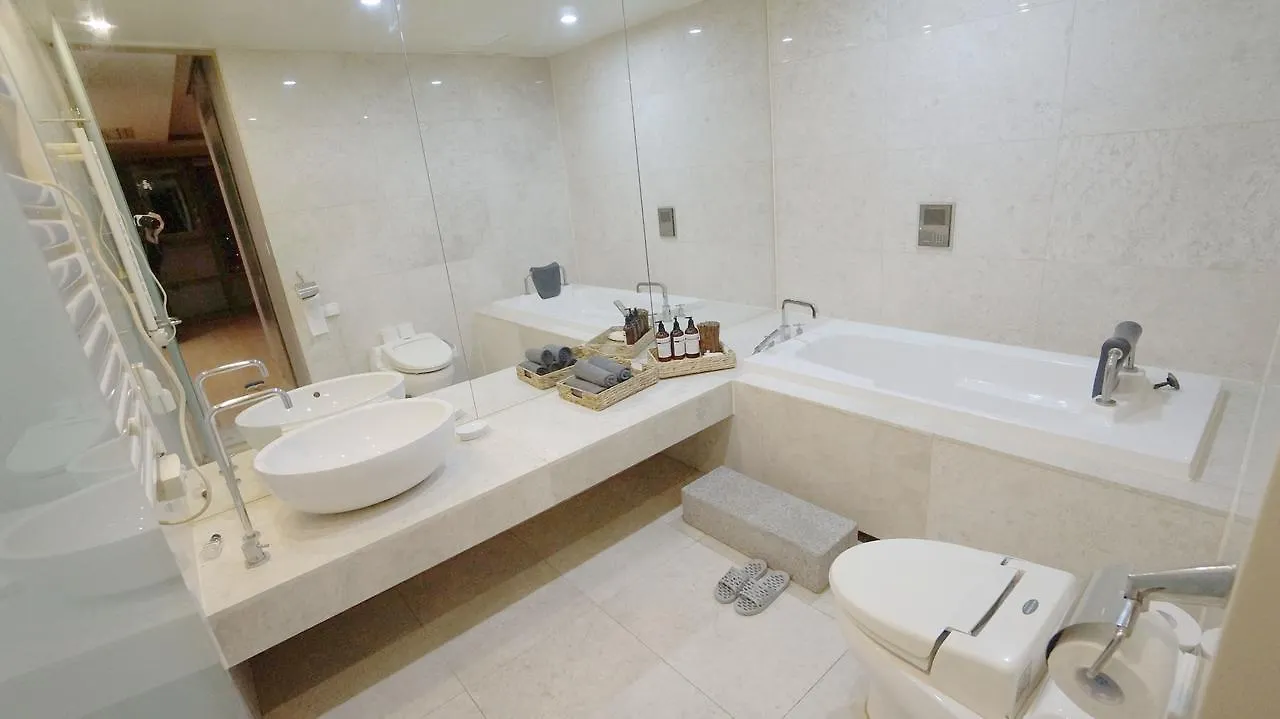 Haeundae Centum Luxury Residence Busan 0*,